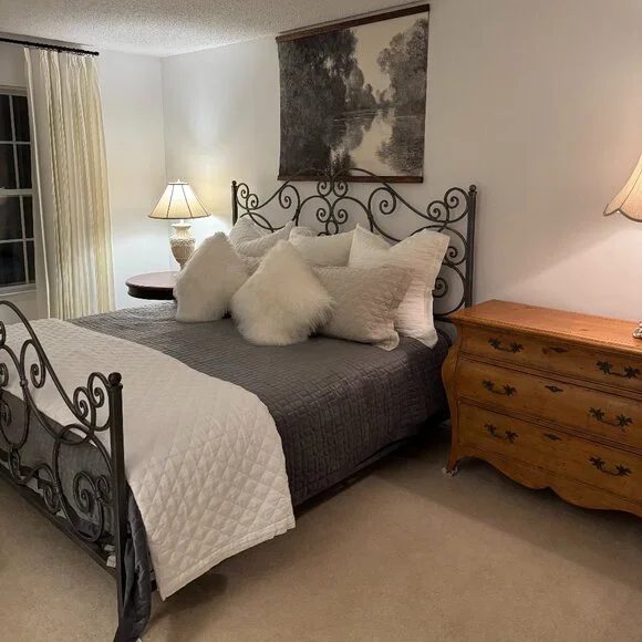 Throw Pillow Mongolian Fur / Tibetan Lamb Throw Pillow – White – 18x18 - Picture 8 of 11